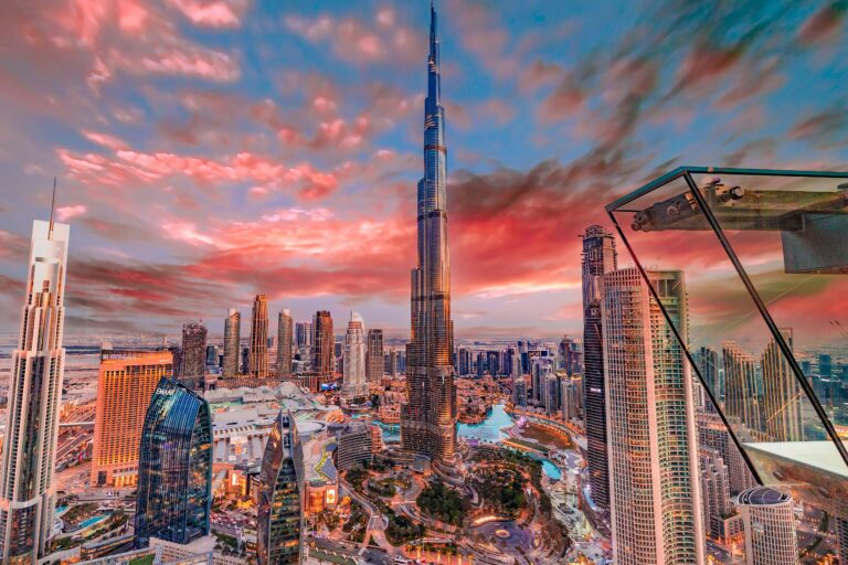 Ultimate Travel Guide to Dubai, UAE Luxury, Adventure & Desert Experiences